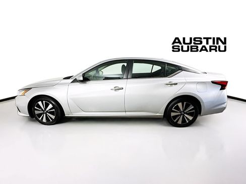 Used 2022 Nissan Altima 2.5 SV FWD image 4