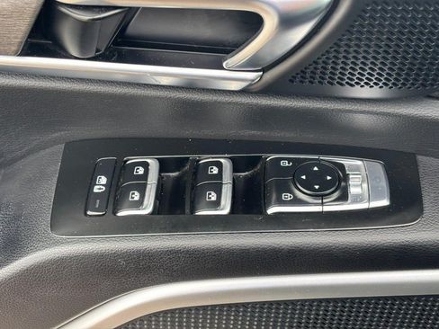Used 2022 Kia Telluride EX w/ EX Premium Package FWD image 19