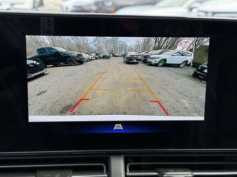 Used 2024 Chevrolet Trax ACTIV w/ Sunroof Package image 29