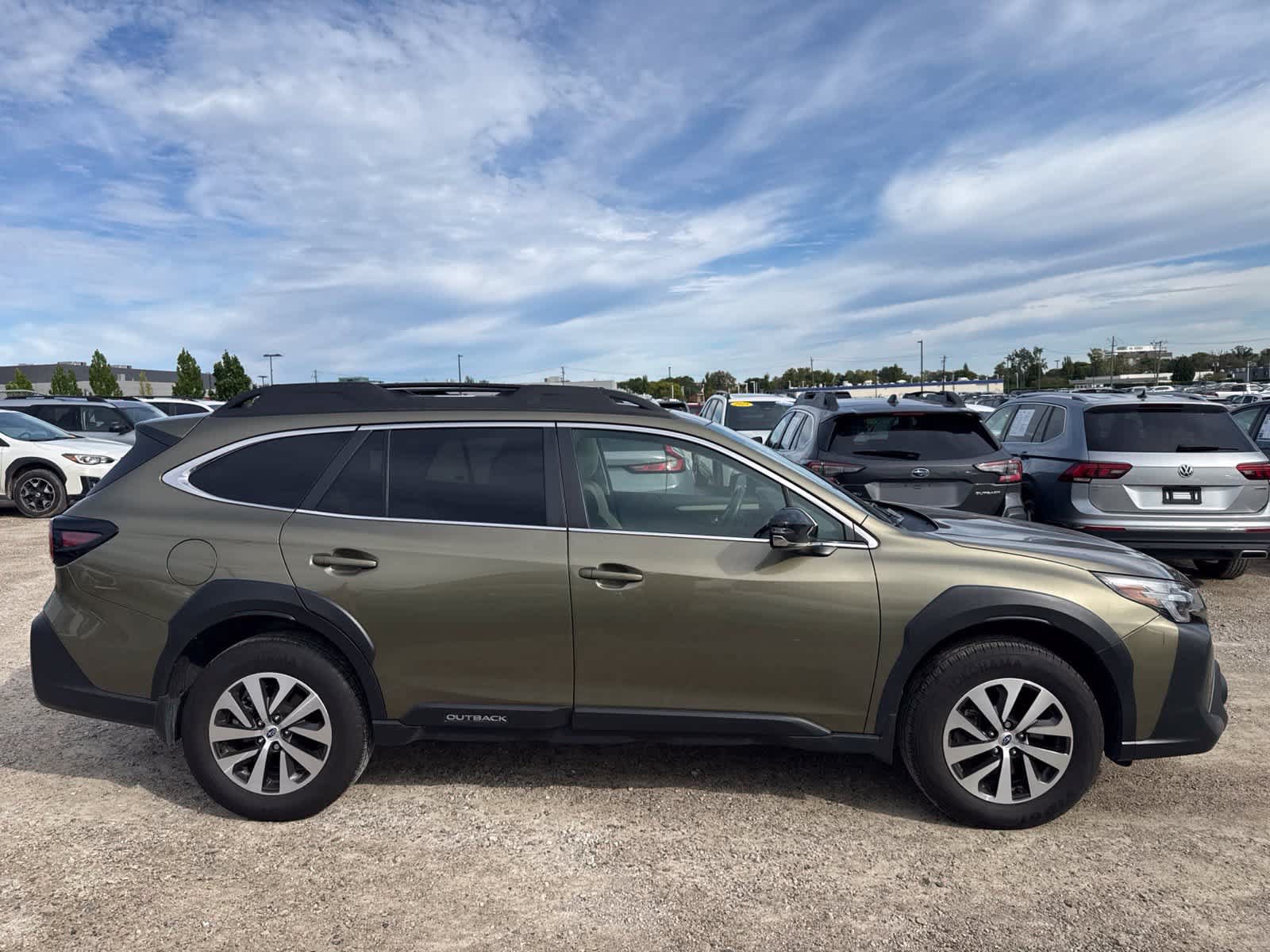Certified 2025 Subaru Outback Premium w/ Popular Package #1A AWD/4WD image 9