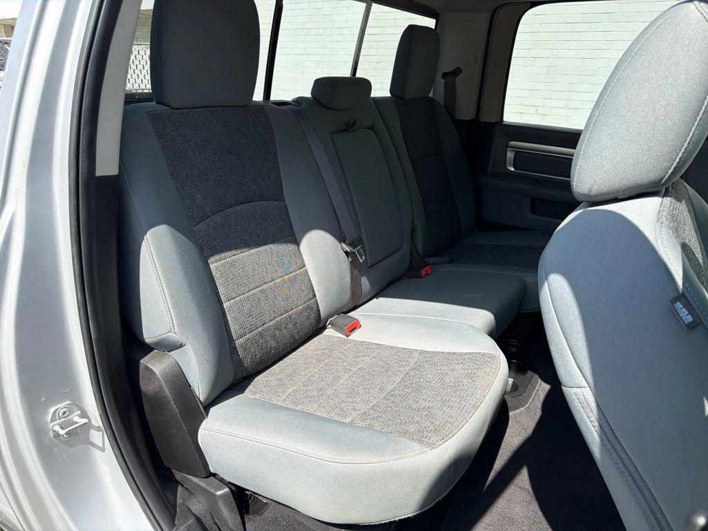 Used 2018 RAM 1500 4x4 Crew Cab Lone Star image 12