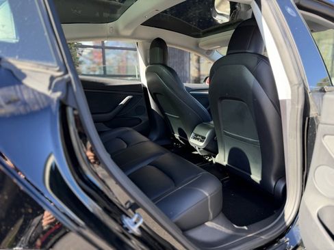 Used 2022 Tesla Model 3 Long Range image 38