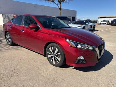Certified 2021 Nissan Altima 2.5 SV