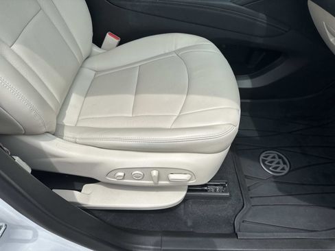 Used 2022 Buick Enclave Premium w/ Surround and Sites Package image 11