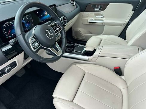 Certified 2022 Mercedes-Benz GLA 250 4MATIC image 11