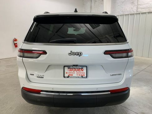 Used 2022 Jeep Grand Cherokee L Limited image 7