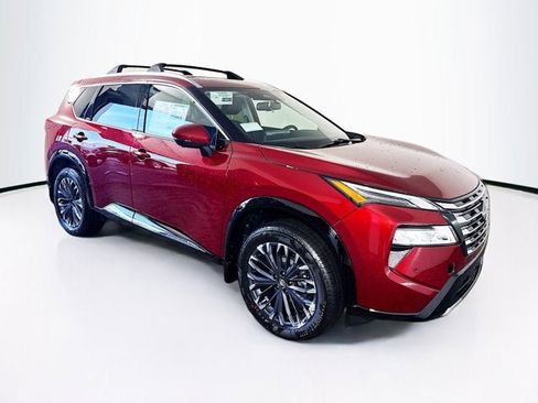 New 2026 Nissan Rogue Platinum image 3