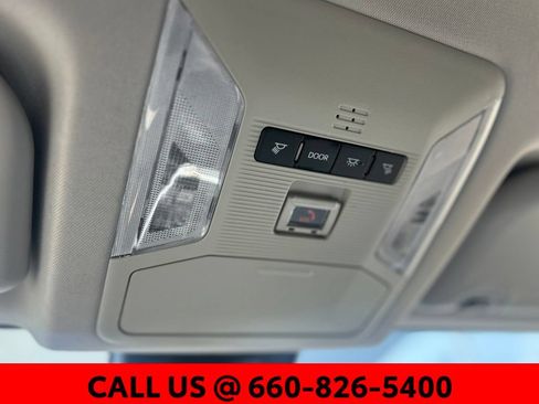 Used 2024 Toyota RAV4 LE AWD/4WD image 22