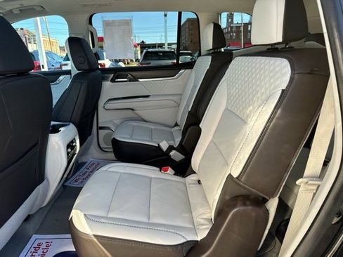 Certified 2024 GMC Acadia Denali w/ Super Cruise Package image 11