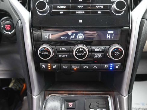 Used 2020 Subaru Ascent Touring image 8