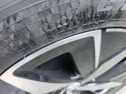 Used 2023 Volkswagen ID.4 Pro S image 14