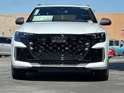 New 2025 Audi RS Q8 performance image 6