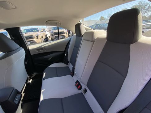 Used 2023 Toyota Corolla LE image 25