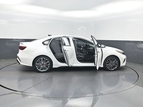 Used 2023 Kia Forte GT FWD image 37