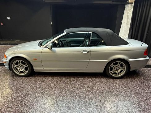 Used 2001 BMW 330Ci Convertible RWD image 35