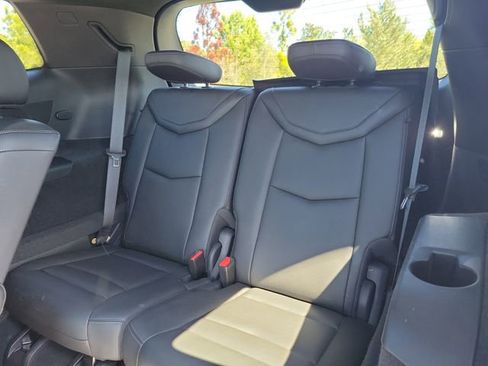 Used 2022 Cadillac XT6 Premium Luxury w/ Technology Package image 10