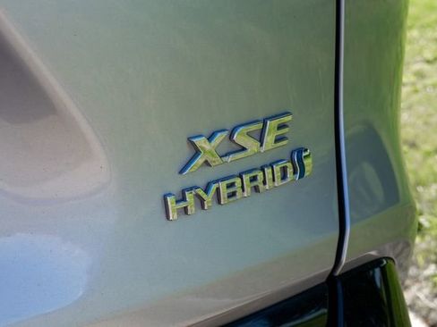 Used 2019 Toyota RAV4 XSE image 34