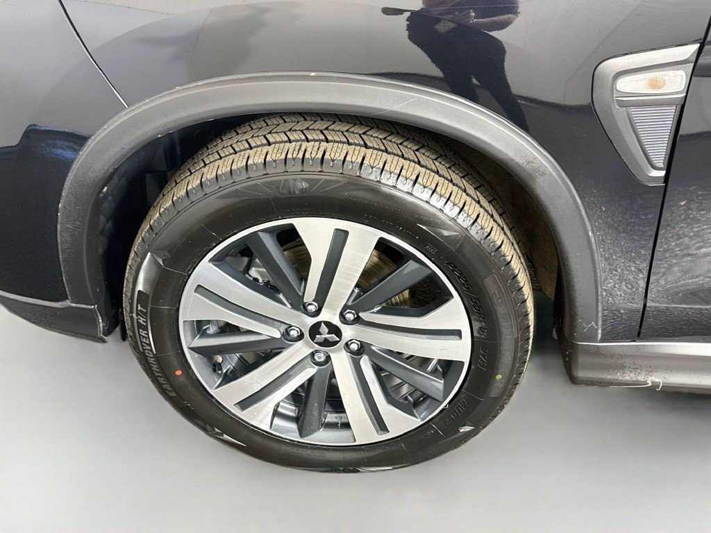 Used 2024 Mitsubishi Outlander Sport AWD image 36