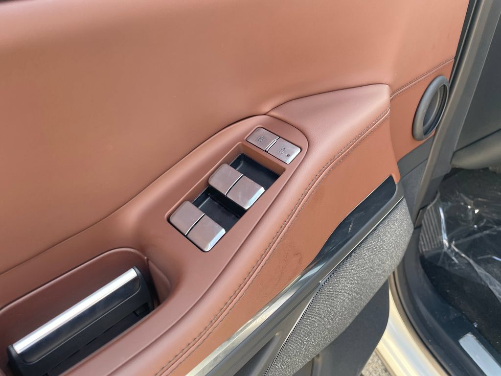 New 2027 Lincoln Navigator Reserve AWD/4WD image 11