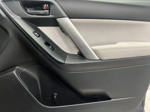 Used 2015 Subaru Forester 2.5i Premium image 17