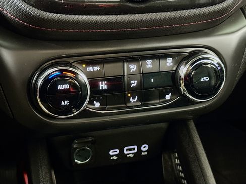 Used 2021 Chevrolet TrailBlazer RS w/ Convenience Package image 18