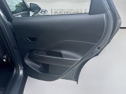 Used 2024 Hyundai Kona SEL FWD image 28
