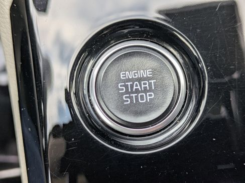 Used 2023 Kia Sportage EX image 21