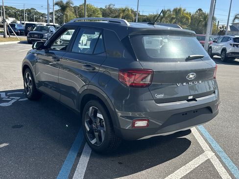 New 2026 Hyundai Venue SEL image 8