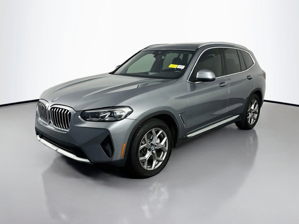 Used 2023 BMW X3 xDrive30i AWD/4WD image 3