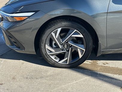 New 2025 Hyundai Elantra Sport