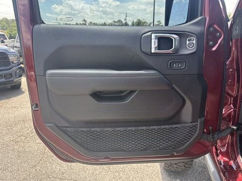Used 2021 Jeep Wrangler Unlimited Rubicon AWD/4WD image 11