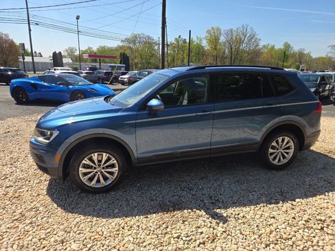 Used 2019 Volkswagen Tiguan S w/ Driver Assistance Package AWD/4WD image 4