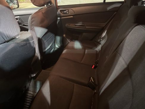 Used 2014 Subaru Crosstrek 2.0i Premium w/ Moonroof Package image 10