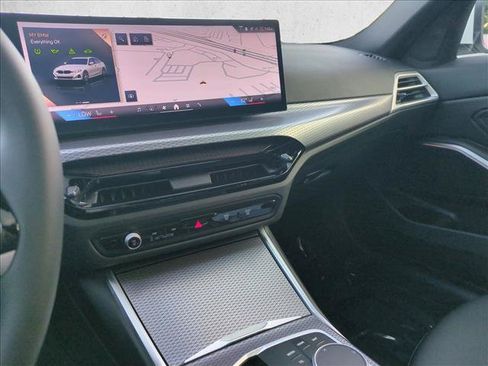 Used 2025 BMW 330i Sedan RWD image 15