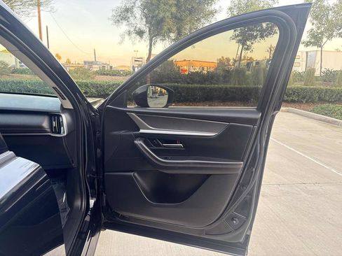 Used 2024 MAZDA CX-90 3.3 Turbo w/ Preferred Plus image 17