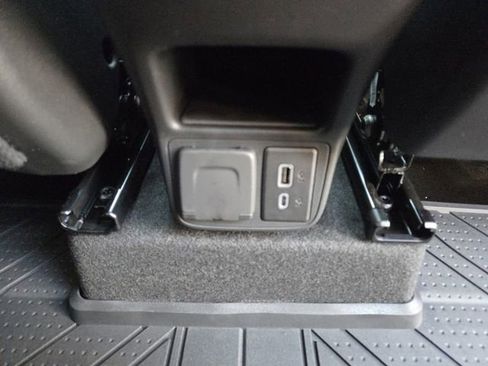 New 2026 Chevrolet TrailBlazer LT w/ Convenience Package FWD image 16