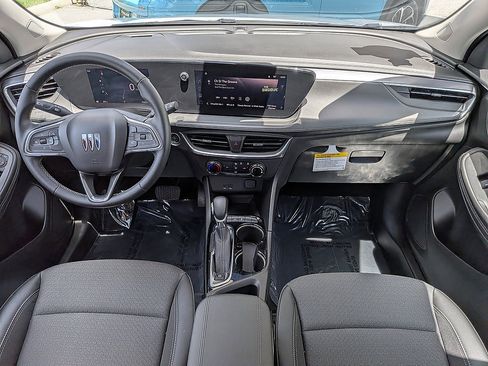Certified 2024 Buick Encore GX Preferred FWD image 13