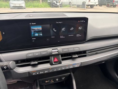 Used 2025 Kia K4 FWD image 21