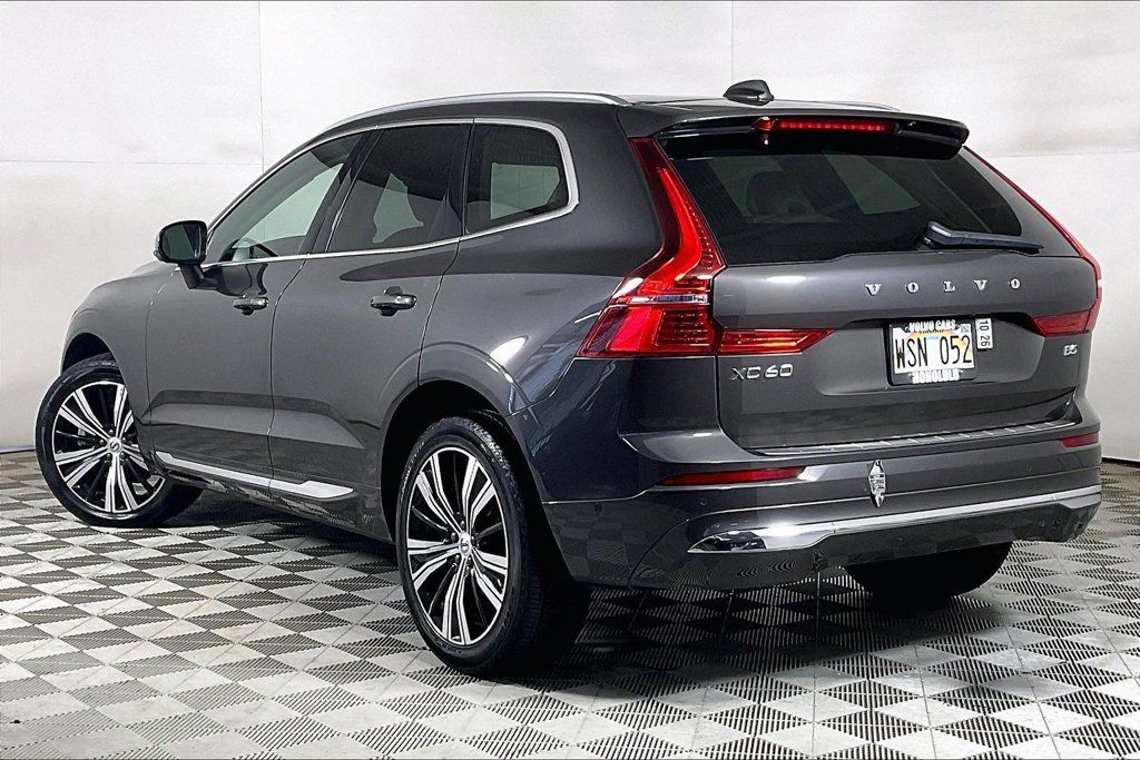 Used 2022 Volvo XC60 B5 Inscription w/ Advanced Package FWD image 13