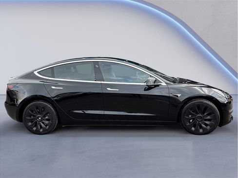 Used 2018 Tesla Model 3 Mid Range image 7