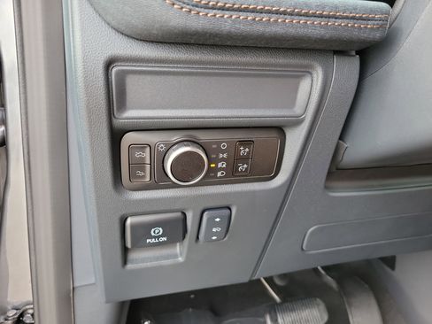 New 2025 Ford F150 Lightning Lariat w/ Max Trailer Tow Package image 32