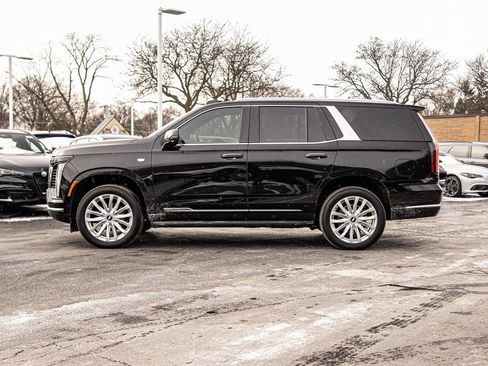 Used 2025 Cadillac Escalade Luxury image 6