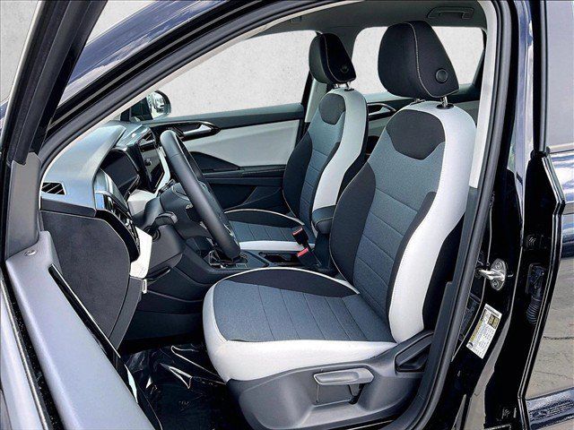 Used 2026 Volkswagen Taos S FWD image 27