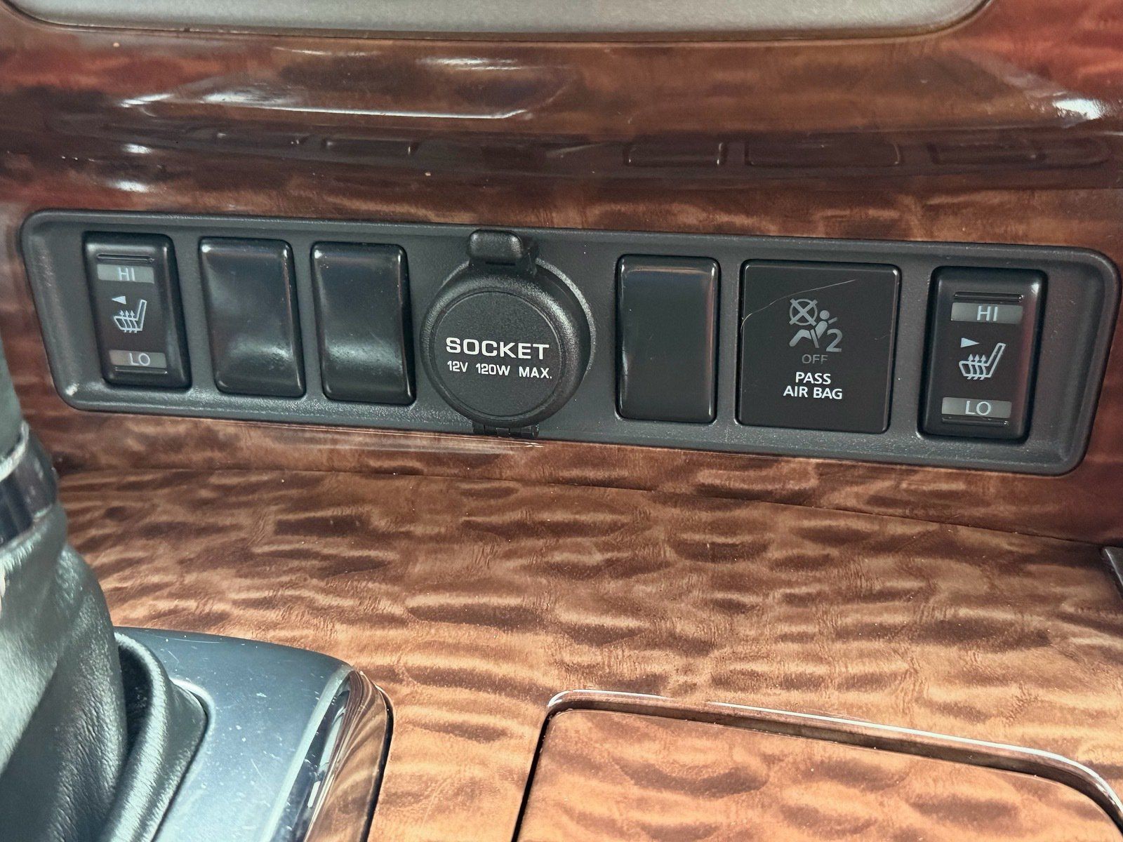 Used 2017 Nissan Armada SV w/ Driver Package RWD image 30