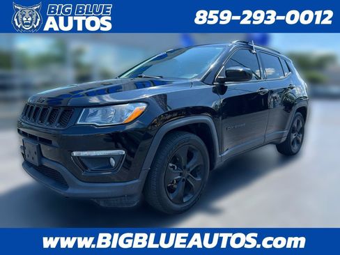 Used 2021 Jeep Compass Latitude FWD image 1