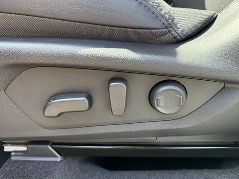 Used 2026 Subaru Forester Premium AWD/4WD image 23