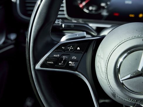 Used 2024 Mercedes-Benz Maybach GLS 600 4MATIC image 47