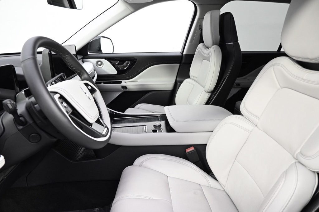 New 2026 Lincoln Aviator Reserve AWD/4WD image 13