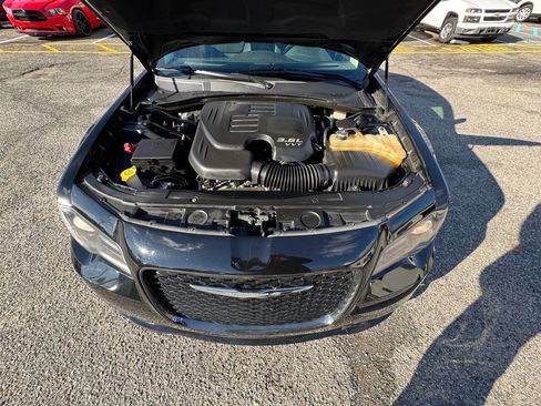 Used 2019 Chrysler 300 Touring w/ Sport Appearance Package image 56