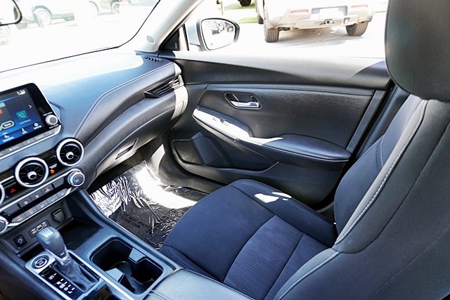 Used 2024 Nissan Sentra SV FWD image 30